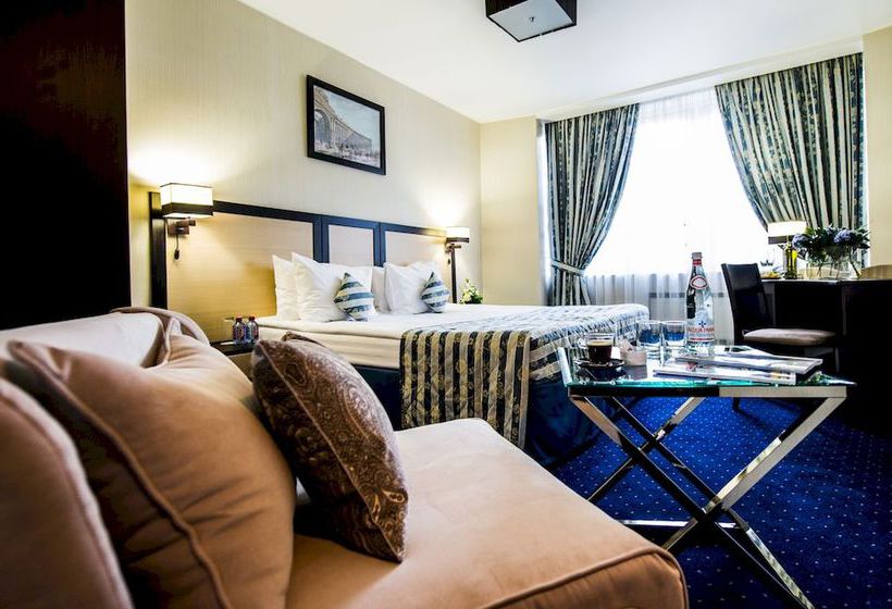 Hotel Statskij Sovetnik 19