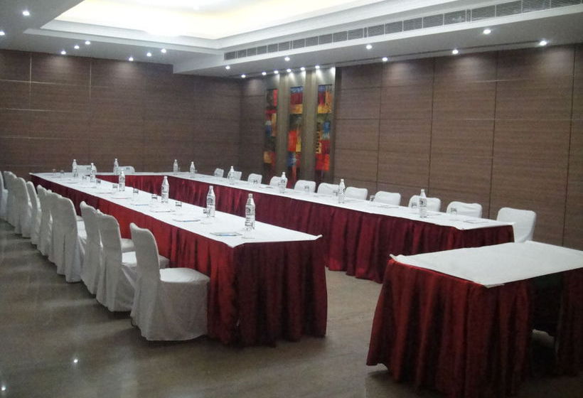 Hotel Aapno Ghar Resort 16