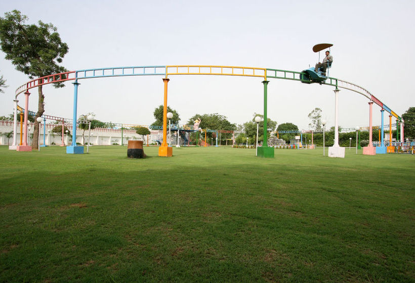 Hotel Aapno Ghar Resort 3