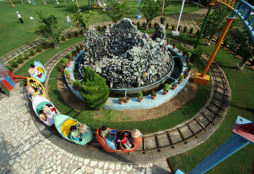 Hotel Aapno Ghar Resort 5