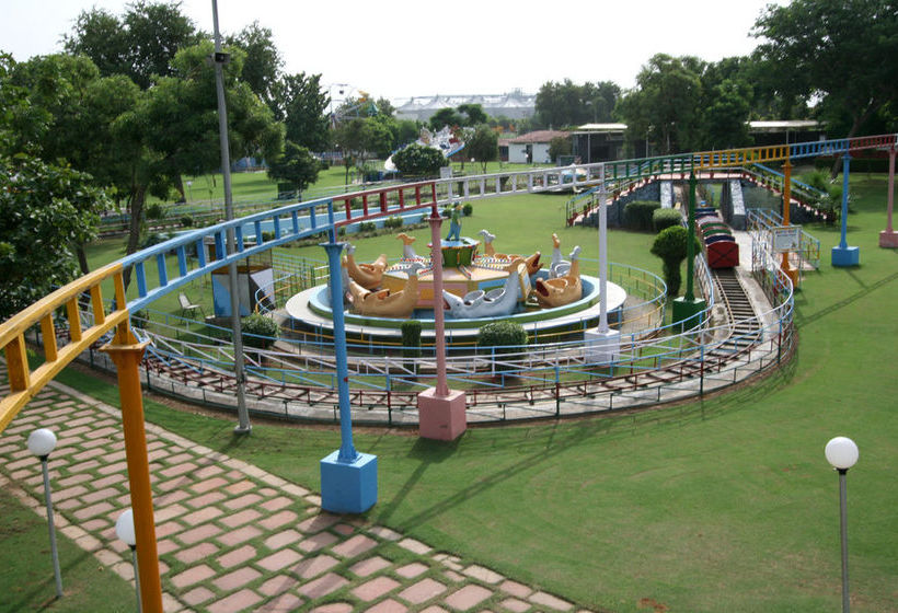 Hotel Aapno Ghar Resort 7