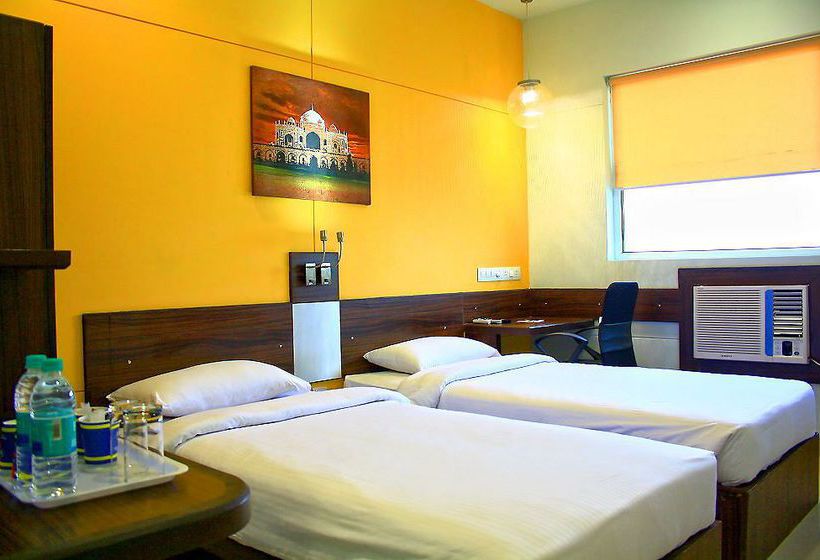 Hotel Ginger Manesar 9