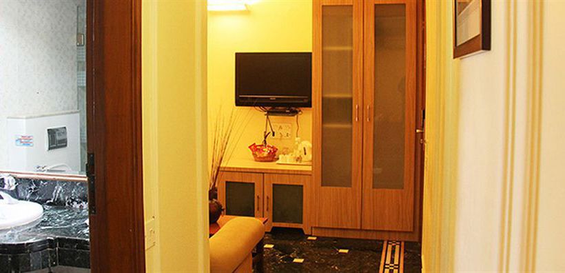 Hotel Hiltop Mumbai 11