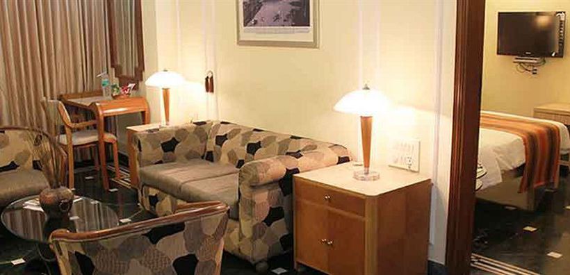 Hotel Hiltop Mumbai 13