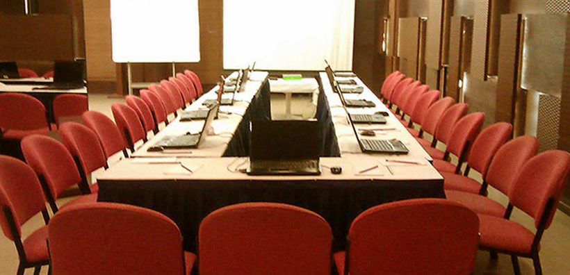 Hotel Hiltop Mumbai 14