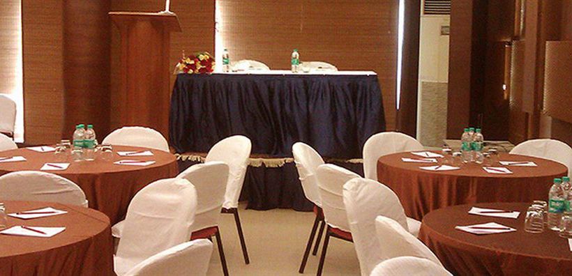 Hotel Hiltop Mumbai 16