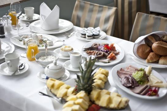 Hotel Schloss Berge 2