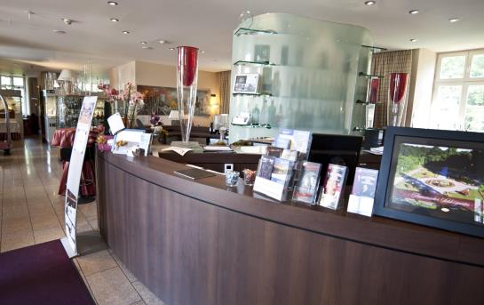 Hotel Schloss Berge 8