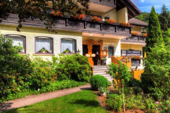 Hotel Zum Wiesengrund 15
