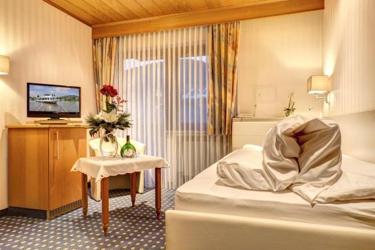 Hotel Zum Wiesengrund 5