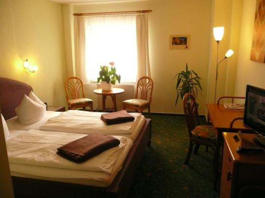 Land-gut-hotel Schenkenberger Hof 3