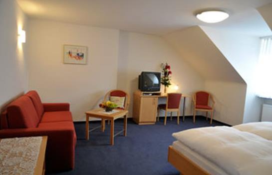 Pension Gasthof Weisses Lamm 1