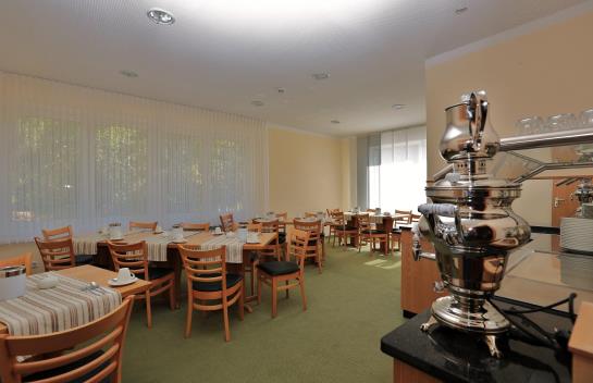 Ahrhotelrestaurant Am Rossberg 3