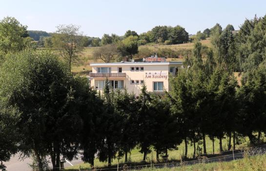 Ahrhotelrestaurant Am Rossberg 5