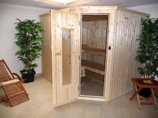 Amadeus Hotel & Cafe 5