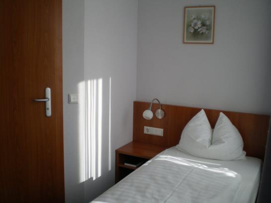 Pension Zur Kurve Gasthof 5