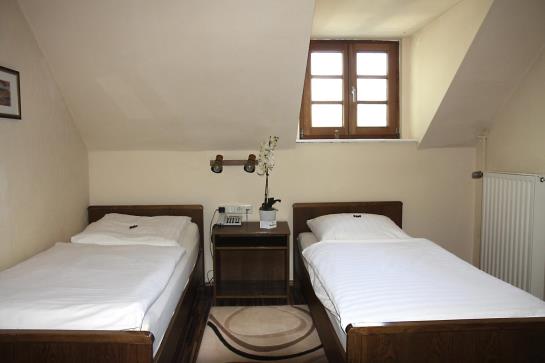 Pensión Ratskeller Gasthof 11