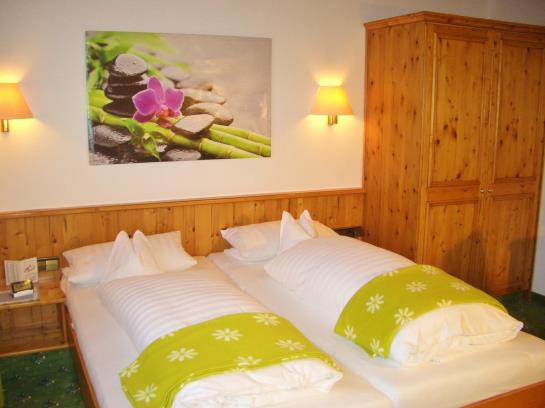 Hotel Schwarzenberg's Traube 18