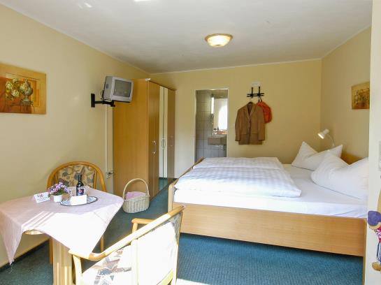 Bed & Breakfast Café & Pension Haus Höpen-idyll 7