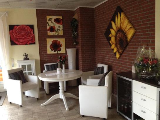 Bed & Breakfast Pension Blumen-villa 4