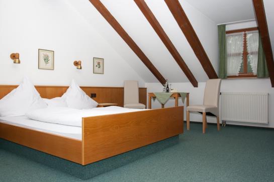 Pension (Hôtel basse catégorie) Landgasthof Zum Raben 6