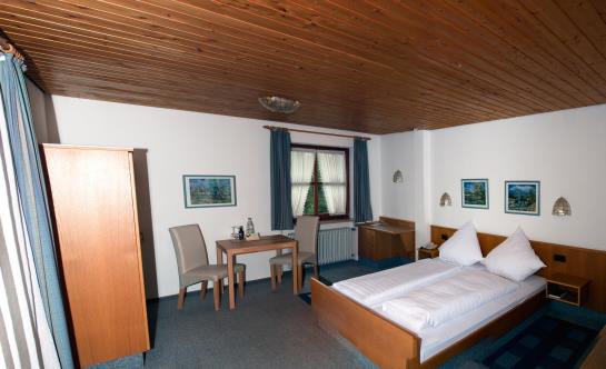 Pension (Hôtel basse catégorie) Landgasthof Zum Raben 7