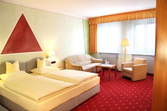 Hotel Goldener Schwan Garni 3