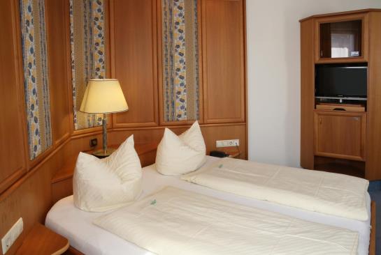 Hotel Zum Weißen Rössel 9