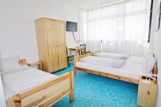 Aqua Hotel & Hostel 11