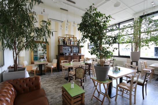 Aqua Hotel & Hostel 4