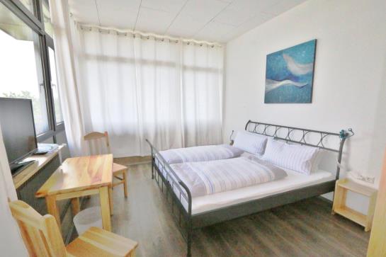 Aqua Hotel & Hostel 8