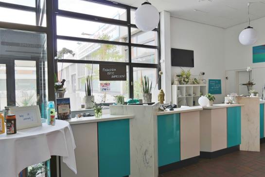 Aqua Hotel & Hostel 9