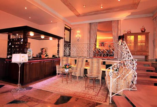 Hotel Weingärtner 10