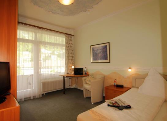 Hotel Weingärtner 8