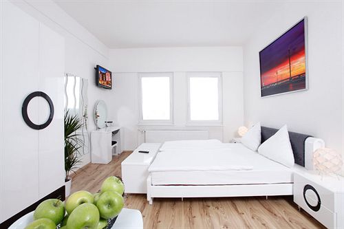 Centro Hotel Design Apart 16