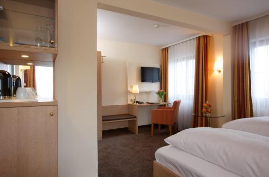 Hotel Warteck 19