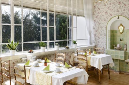 Hotel Kurvilla Am Park 17