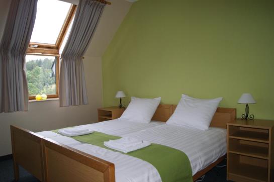 Hotel Am Knittenberg 10