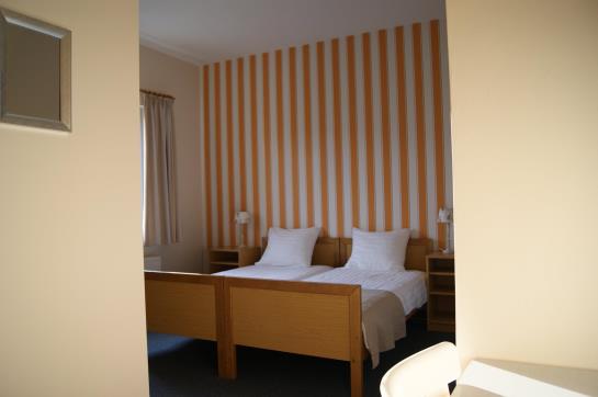 Hotel Am Knittenberg 14