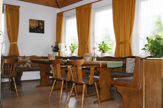 Hotel Am Knittenberg 15