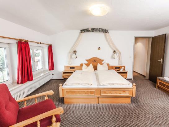 Naturhotel Waldesruhe 10