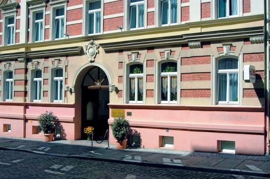 City Hotel Am Wasserturm 12