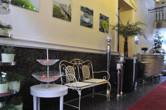 City Hotel Am Wasserturm 8