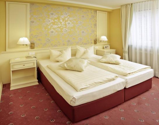 Landhotel Altdeutsche 14