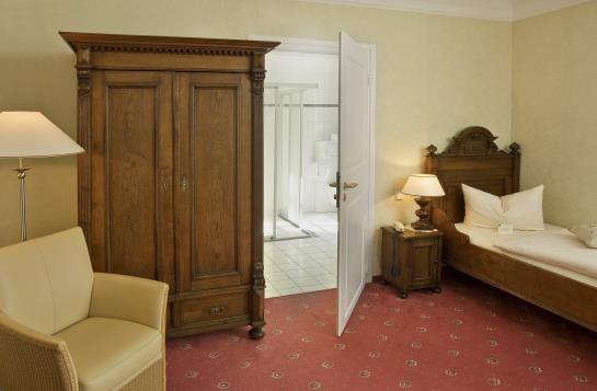 Landhotel Altdeutsche 7