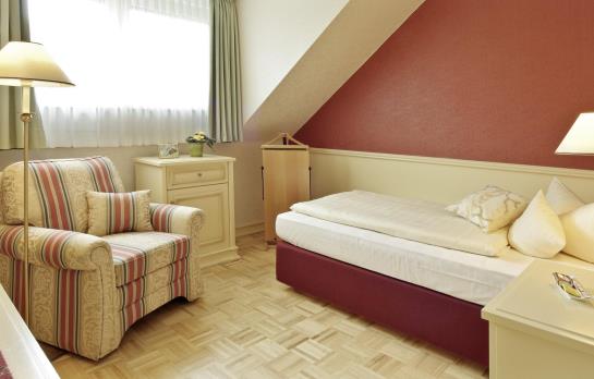 Landhotel Altdeutsche 8