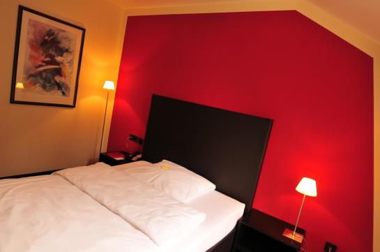 Hotel Am Ruhrufer 19