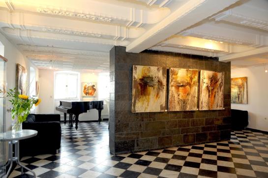 Pension Rhein River Guesthouse 6