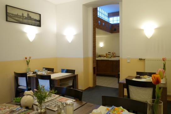 Bed & Breakfast Pension Am Helenenwall 3