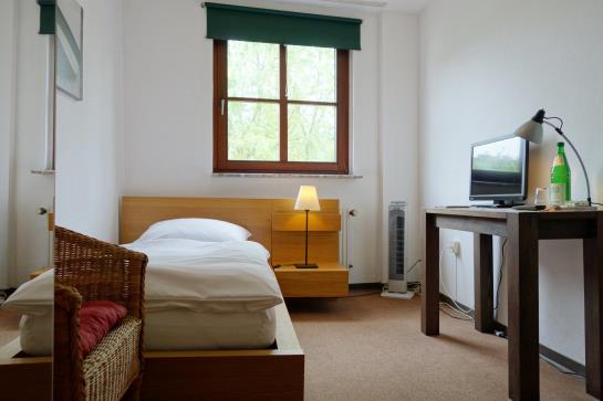 Bed & Breakfast Pension Am Helenenwall 5